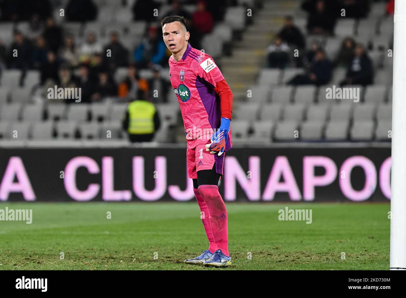 Steaua bucuresti goalkeeper hi-res stock photography and images