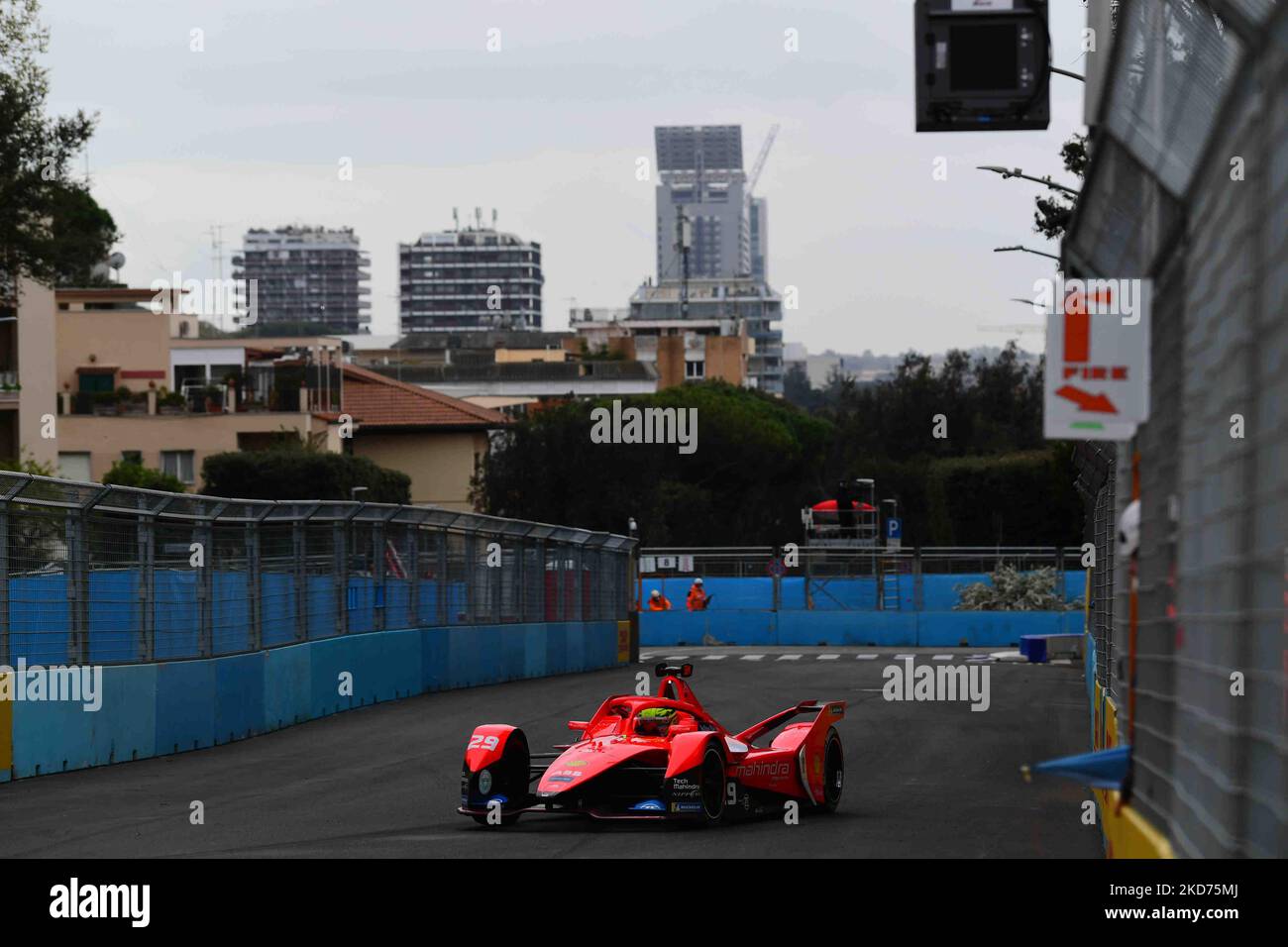 Alexander Sims of Mahindra Racing drive his single-seater during free practice of Rome E-Prix, 3rd round of Formula E World Championship in city circuit of Rome, EUR neighborhood Rome, 9 April 2022 (Photo by Andrea Diodato/NurPhoto) Stock Photo