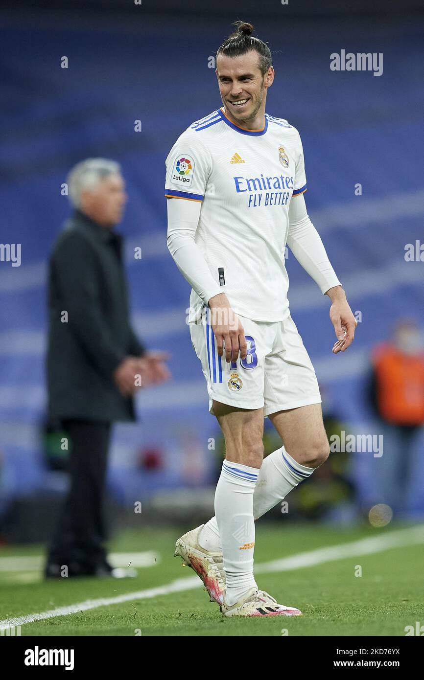 Bale in action with hi-res stock photography and images - Alamy