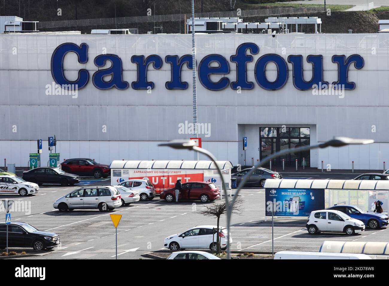 Carrefour logo is seen on a shopping mall in Krakow, Poland on April 8, 2022. (Photo by Jakub Porzycki/NurPhoto) Stock Photo