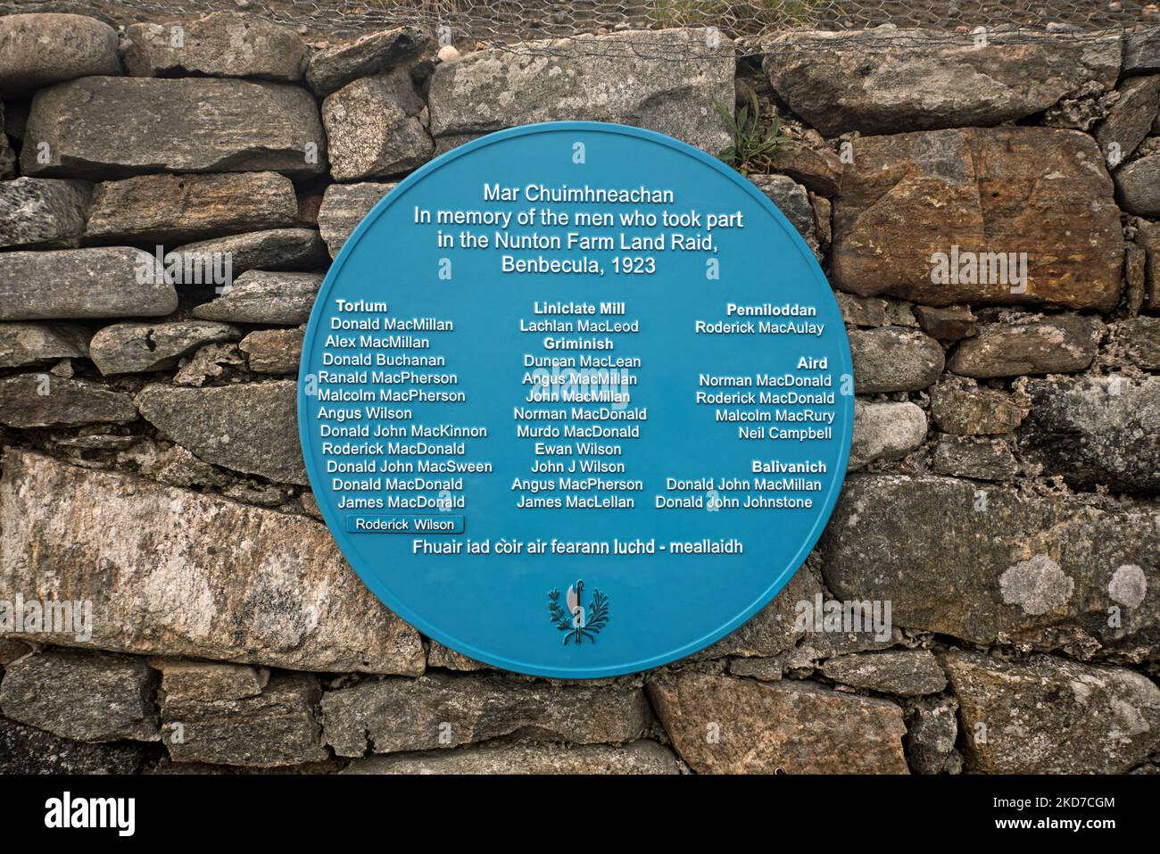 Plaque at the South Uist Distillery commemorating the men who took part in the Nunton Farm Land Raid on Benbecula in 1923. Stock Photo