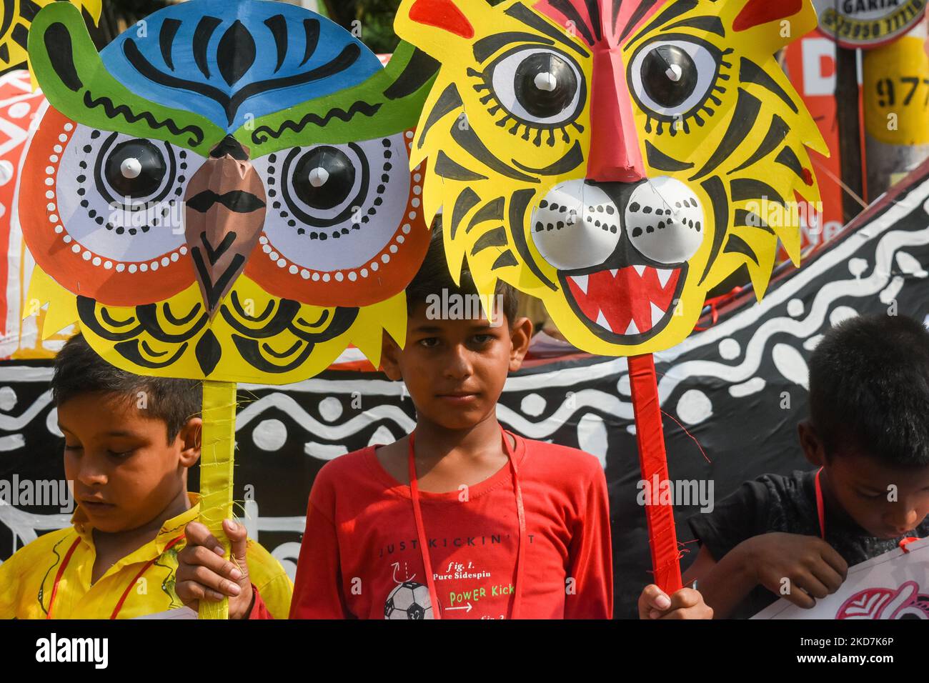 Citizens and various cultural association celebrated and welcome Bengali new year 1429 with a colorful rally or ' Mangal Sova Yatra ' , on first day of Bengali new year , in Kolkata , India , on 15 April 2022 . (Photo by Debarchan Chatterjee/NurPhoto) Stock Photo