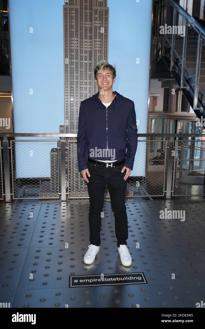 Tyler “Ninja” Blevins visits the Empire State Building on April 20