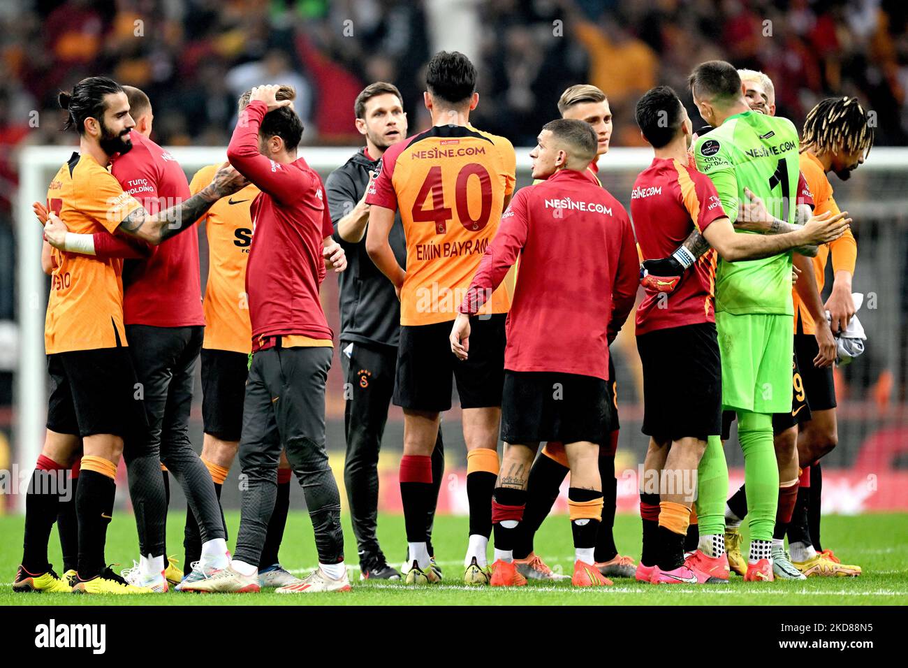 ISTANBUL - Galatasaray AS players after the Turkish Super Lig match between Galatasaray AS and Besiktas AS at Ali Sami Yen Spor Kompleksi stadium on November 5, 2022 in Istanbul, Turkey. ANP | Dutch Height | GERRIT FROM COLOGNE Stock Photo
