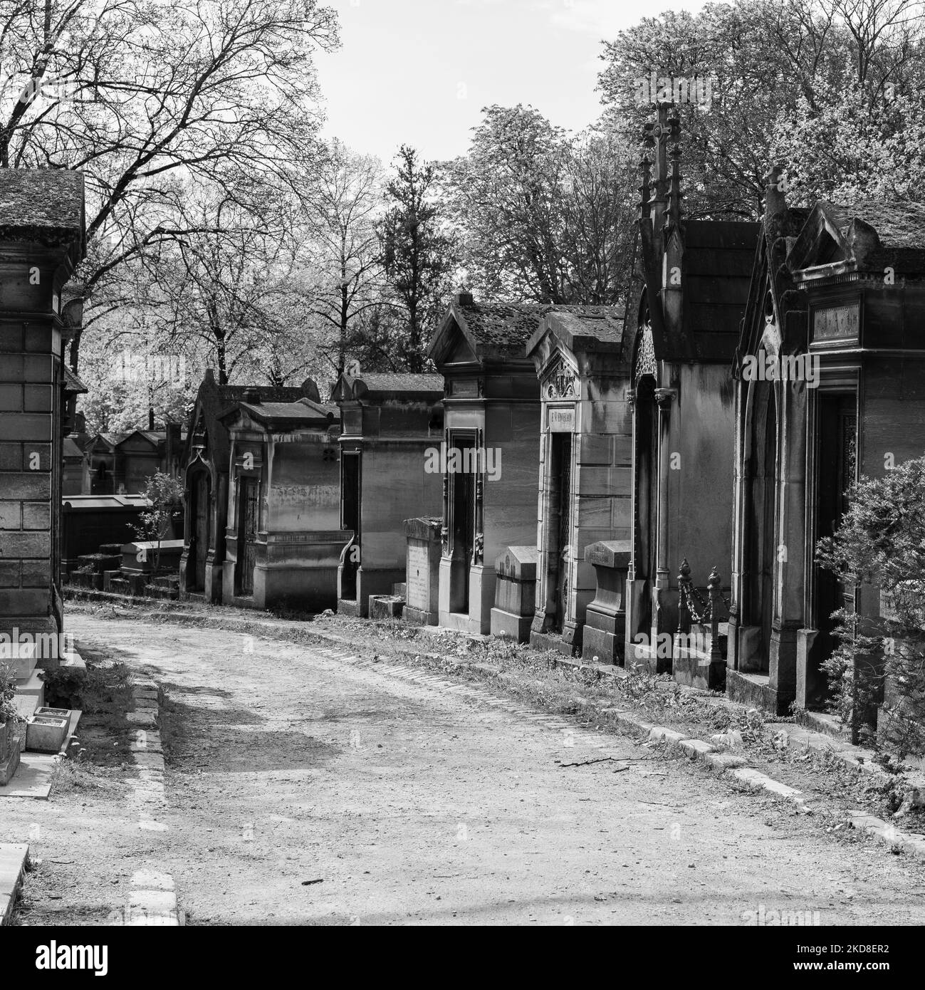 The largest Pere Lachaise cemetery in Paris, and one of the most famous in the world. It is located in the xx arrondissement. The one designed by the neoclassical architect Alexandre Theodore Brongniart in 1803. (Photo by Oscar Gonzalez/NurPhoto) Stock Photo