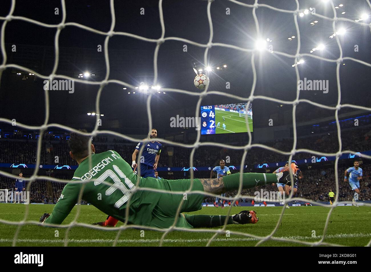 Real Madrid Shooting Penalty Hi res Stock Photography And Images Alamy real-madrid-shooting-penalty-hi-res-stock-photography-and-images-alamy