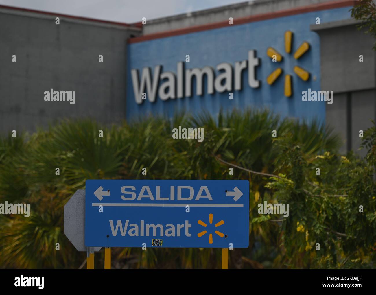 Logo of Walmart. On Wednesday, 27 April 2022, in Playa Del Carmen