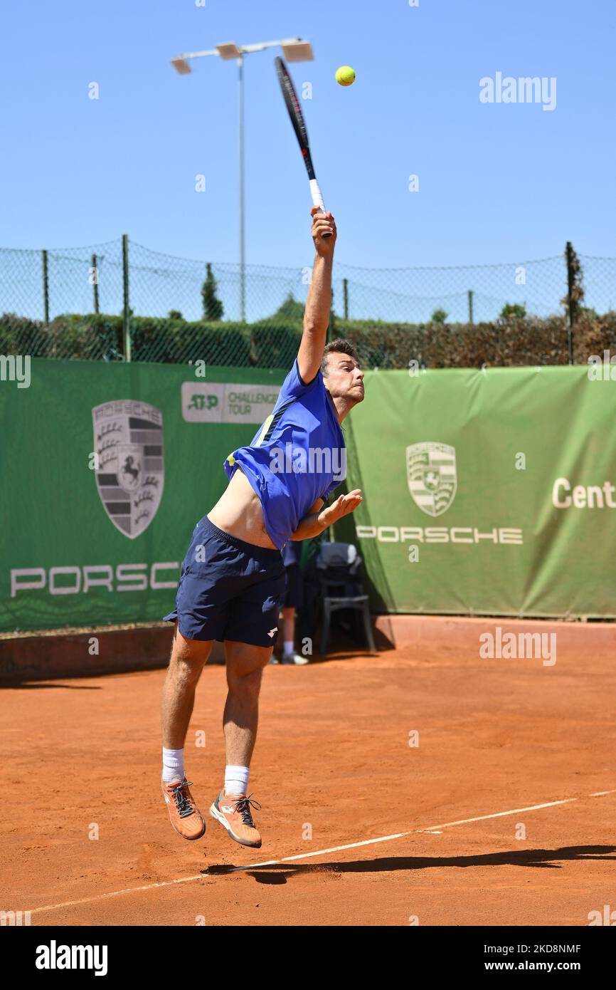 Ergi Kirkin (TUR) during the quarter-finals at the ATP Challenger Roma Open 2022, tennis tournament on April 29, 2022 at Garden Tennis Club in Rome, Italy (Photo by Domenico Cippitelli/LiveMedia/NurPhoto) Stock Photo