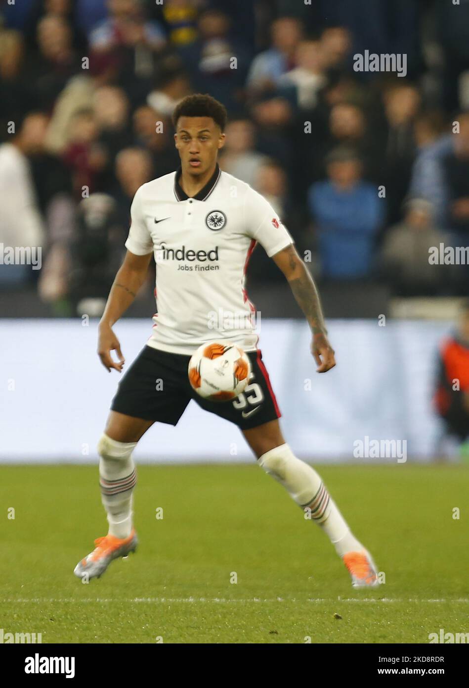 Tuta of Eintracht Frankfurt during Europe League Semi-Final 1st Leg between West Ham United and Eintracht Frankfurt at London Stadium Stadium , London, UK 28th April , 2022 (Photo by Action Foto Sport/NurPhoto) Stock Photo