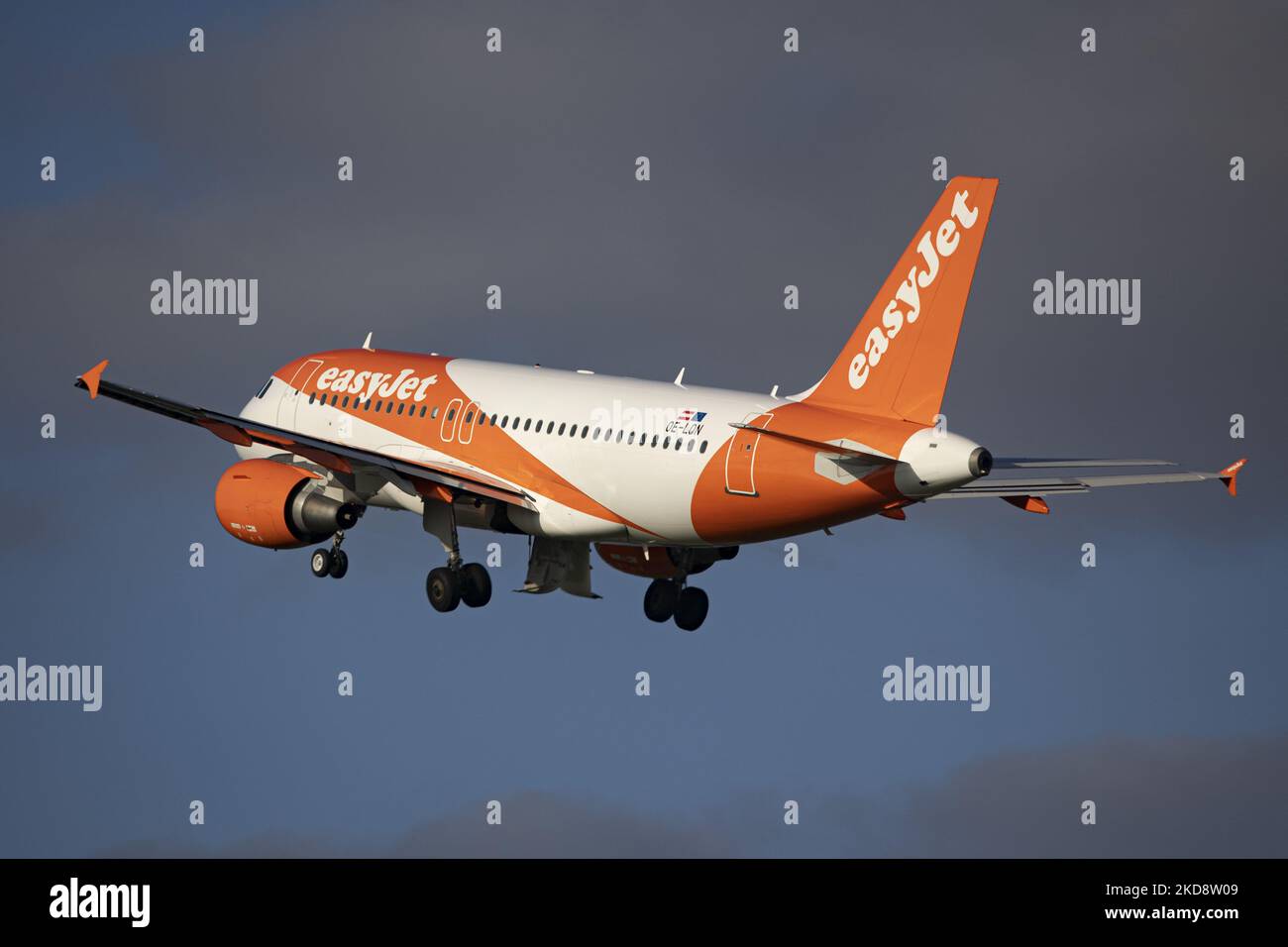 Easyjet plane ticket hi-res stock photography and images - Alamy