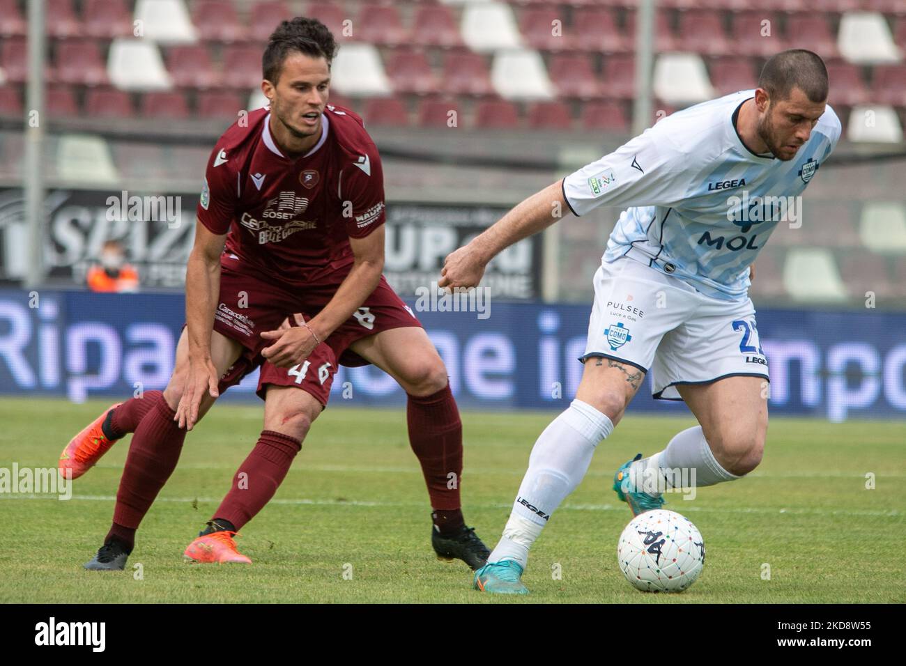 Daniele Liotti (Cosenza) after the goal of 1-1 during AC Pisa vs Cosenza  Calcio, Italian soccer Serie B match in Pisa, Italy, April 30 2022 Stock  Photo - Alamy