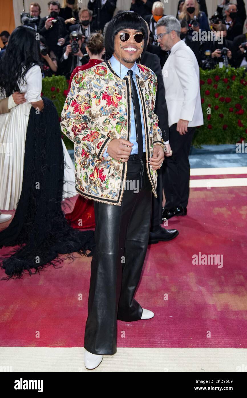 NEW YORK, NEW YORK - MAY 02: Anderson Paak attend The 2022 Met Gala Celebrating 'In America: An Anthology of Fashion' at The Metropolitan Museum of Art on May 02, 2022 in New York City. (Photo by John Nacion/NurPhoto) Stock Photo