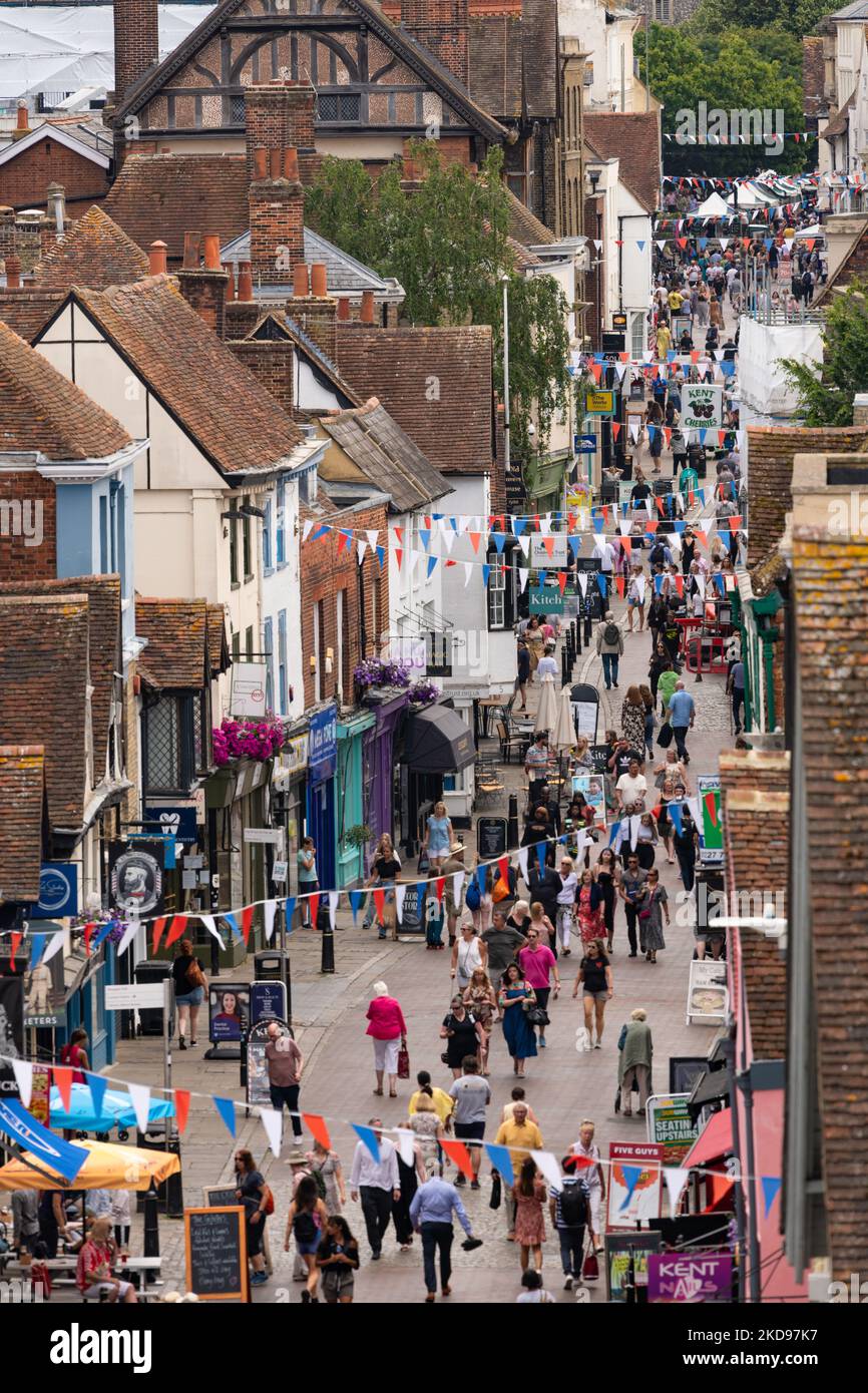 Canterbury High Street shoppers and visitors, Canterbury, Kent, England, UK Stock Photo