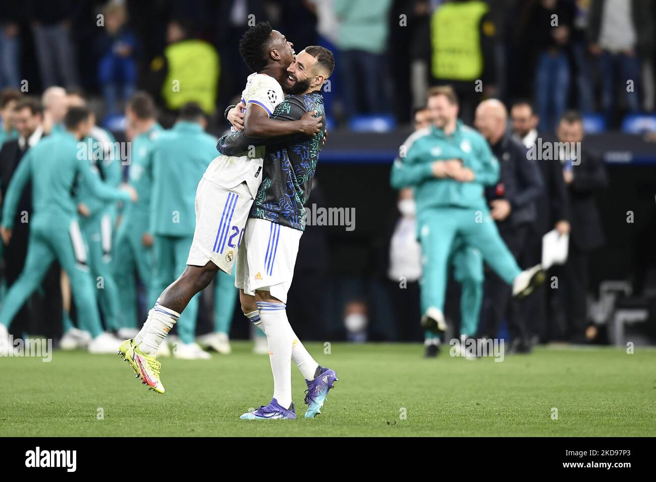 Real Madrid players celebrate victory after the UEFA Champions League ...