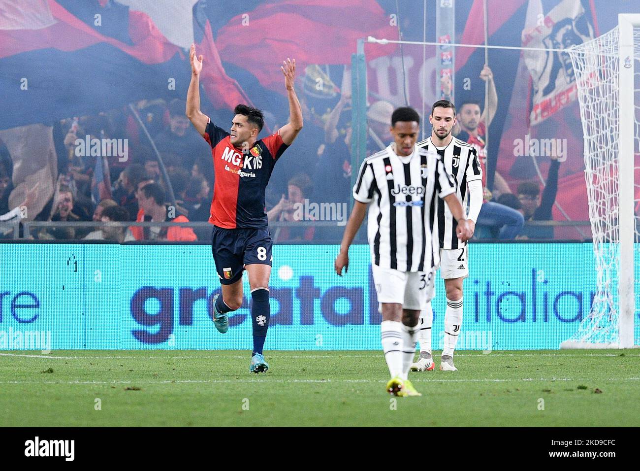 Genoa, Italy. 30 April 2022. Nadiem Amiri of Genoa CFC speaks with Manolo  Portanova of Genoa CFC during the Serie A football match between UC  Sampdoria and Genoa CFC. Credit: Nicolò Campo/Alamy