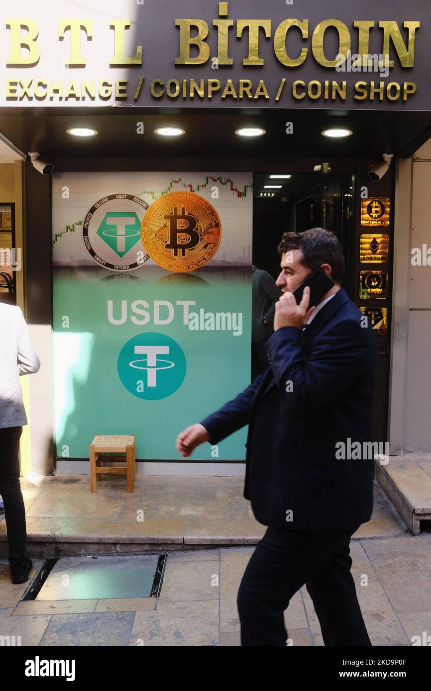 Turkey bitcoin hi-res stock photography and images - Page 3 - Alamy