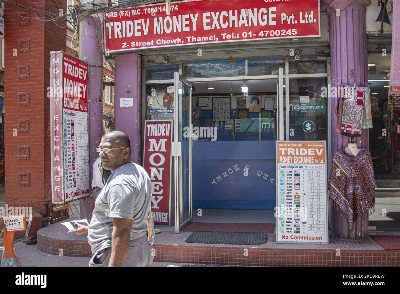 Rupees nepal money currency hires stock photography and images Alamy