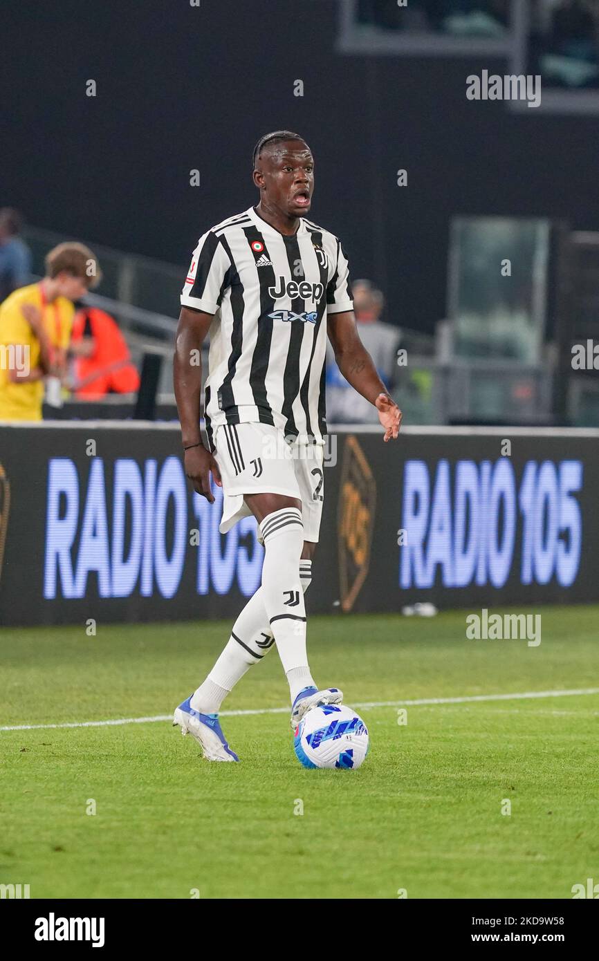 Turin, Italy. 16th May, 2022. Team of Juventus FC poses during the Serie A  2021/22 football match between Juventus FC and SS Lazio at the Allianz  Stadium. (Photo by Fabrizio Carabelli/SOPA Images/Sipa