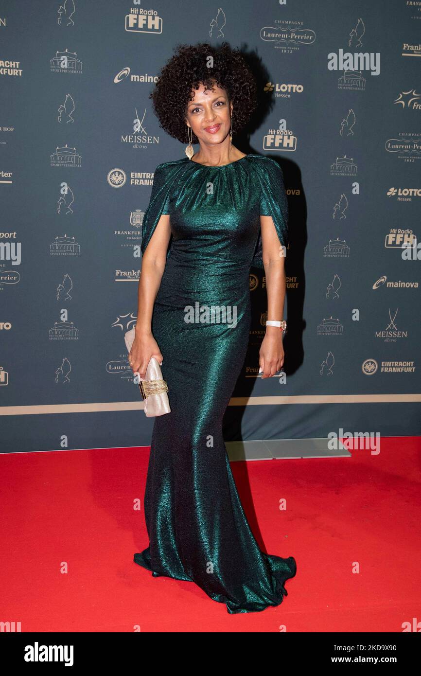 Dennenesch ZOUDE, actress, red carpet, Red Carpet Show, 40th German Sports Press Ball in the Old
