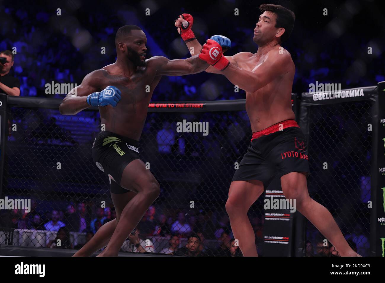 Fabian Edwards knocks out Lyoto Machida during the Bellator 281: MVP vs. Storley event at the SSE Arena, Wembley, London on Friday 13th May 2022. (Photo by Pat Scaasi/MI News/NurPhoto) Stock Photo