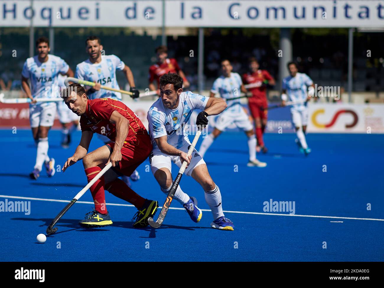 Diego Paz (R) of Argentina competes for the ball with Albert Beltran of Spain during the FIH Hockey Pro League Men game between Spain and Argentina at Estadio Betero, May 14, 2022, Valencia, Spain (Photo by David Aliaga/NurPhoto) Stock Photo