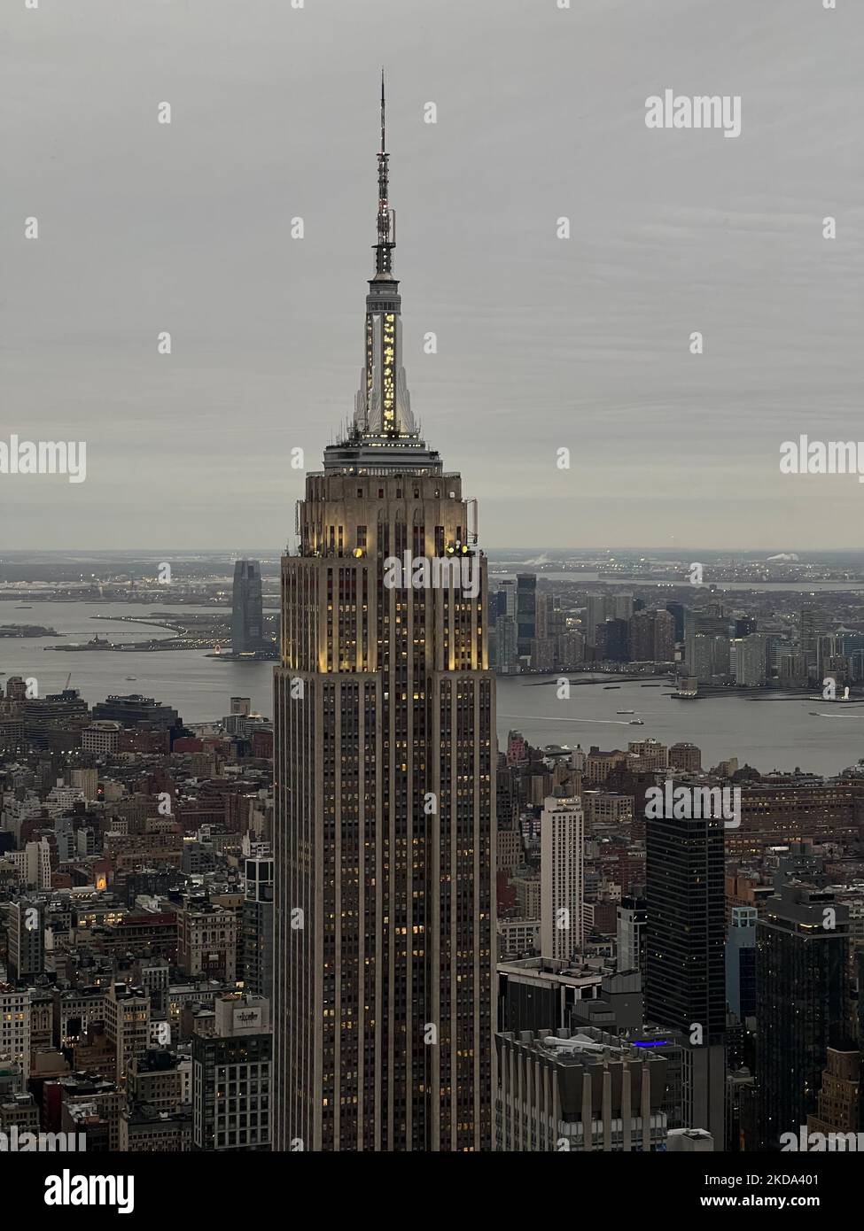A vertical shot of the iconic Empire State Building in Manhattan, New ...