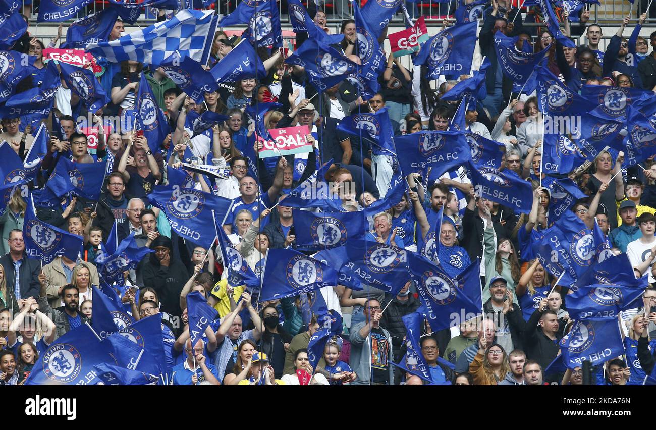 LONDON, ENGLAND - MAY 15:Chelsea fans celebrating the team's first goal during Women's FA Cup Final between Chelsea Women and Manchester City Women at Wembley Stadium , London, UK 15th May , 2022 (Photo by Action Foto Sport/NurPhoto) Stock Photo