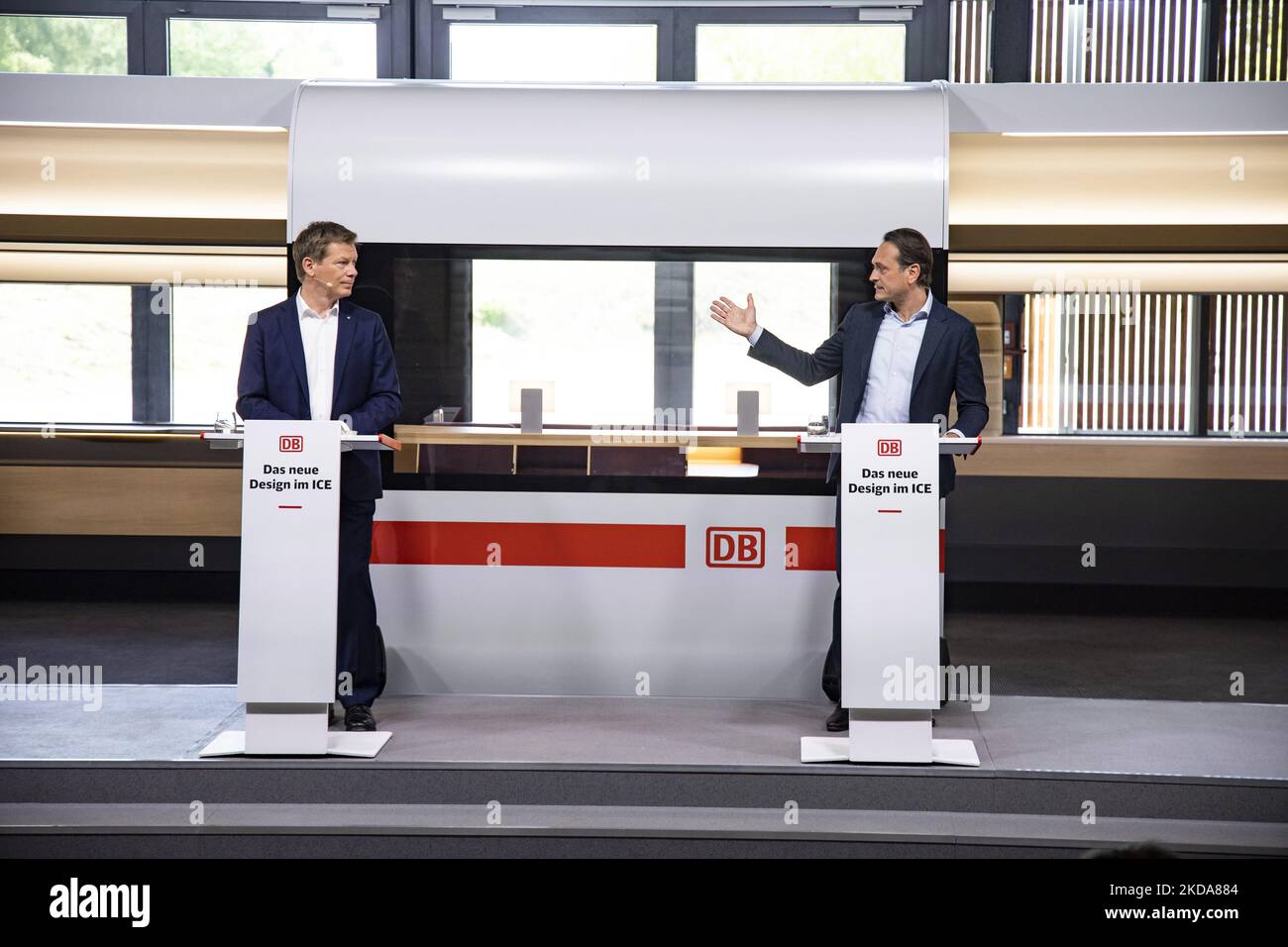 Chairman of the Deutsche Bahn (German Railways) Richard Lutz (L) and Chef of the Long Distance travels Michael Peterson (R) are pictured during the Presentation of the new design of ICE trains in Berlin, Germany on May 18, 2022. (Photo by Emmanuele Contini/NurPhoto) Stock Photo
