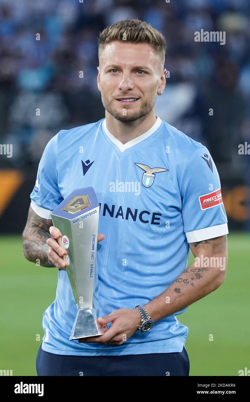 Ciro Immobile of SS Lazio poses with the Lega Serie A MVP trophy during the Serie A match between SS Lazio and Hellas Verona on May 21, 2022 in Rome, Italy. (Photo by Giuseppe Maffia/NurPhoto) Stock Photo