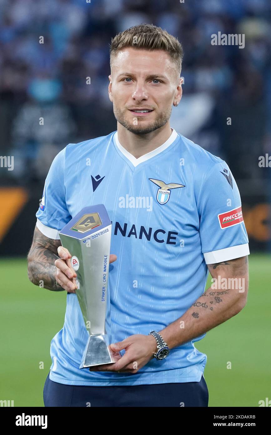 Ciro Immobile of SS Lazio poses with the Lega Serie A MVP trophy during the Serie A match between SS Lazio and Hellas Verona on May 21, 2022 in Rome, Italy. (Photo by Giuseppe Maffia/NurPhoto) Stock Photo