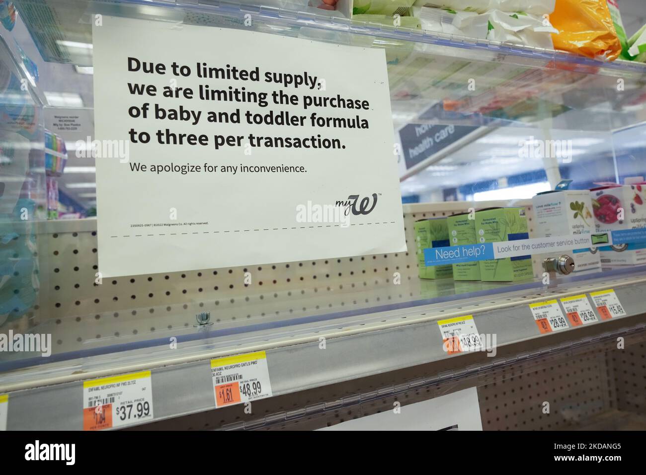 nearly-empty-shelves-in-the-baby-formula-aisle-of-a-grocery-store-in