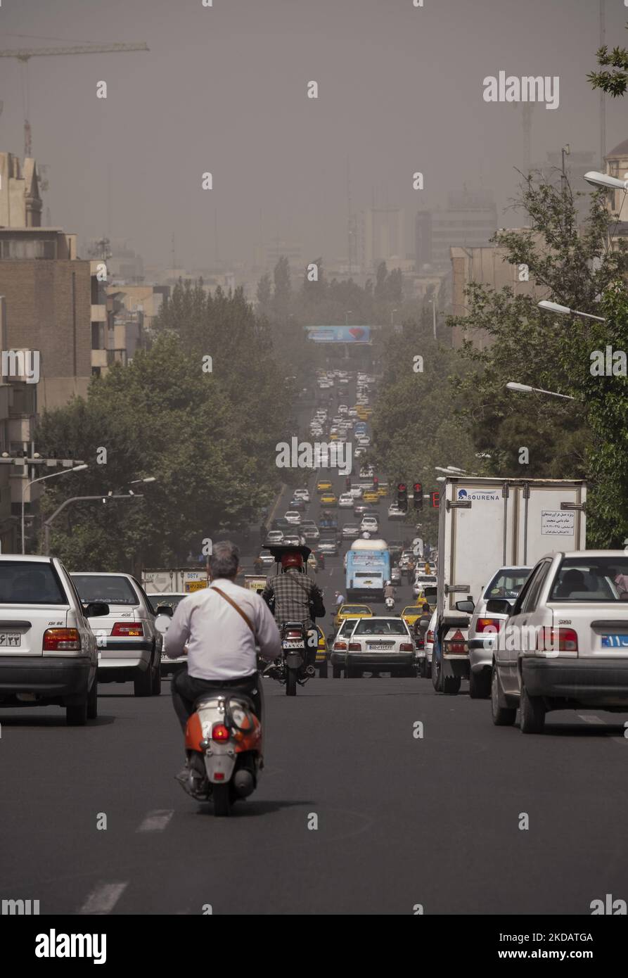 Tehran Polluted A view of an avenue in downtown Tehran during an air polluted day on ...