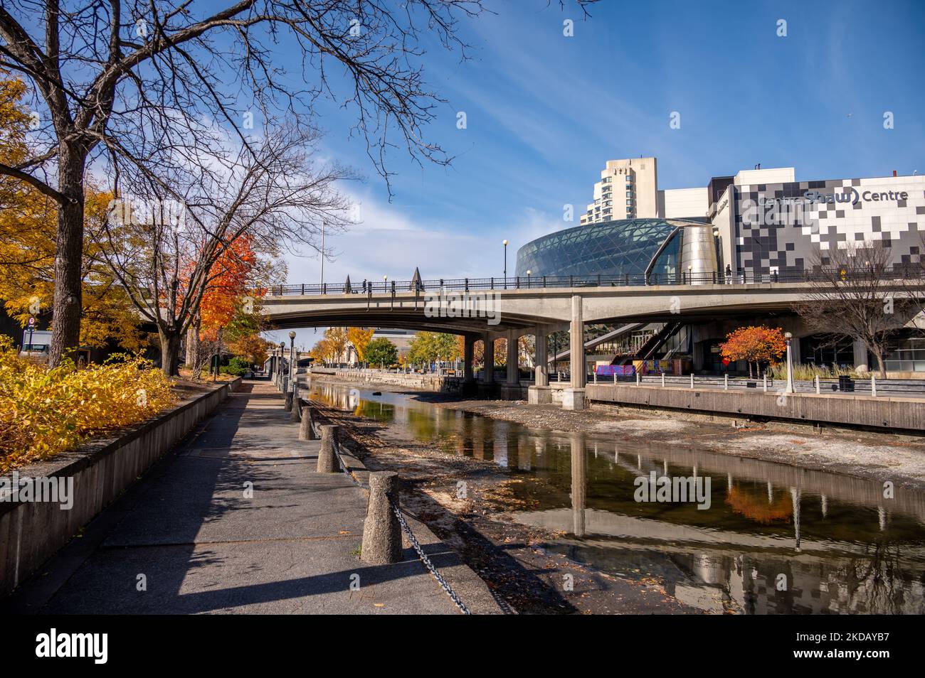 Ottawa, Ontario - October 21, 2022:Shaw Centre along the Rideau Canal in Ottawa, Canada. Stock Photo