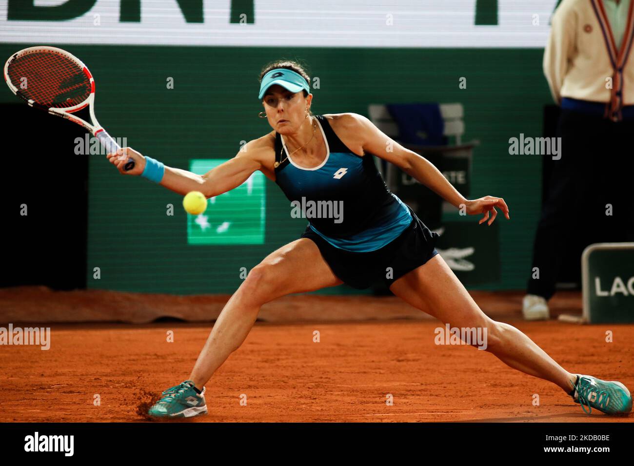 Alizé during her match against Je?ena Ostapenko on Philipe