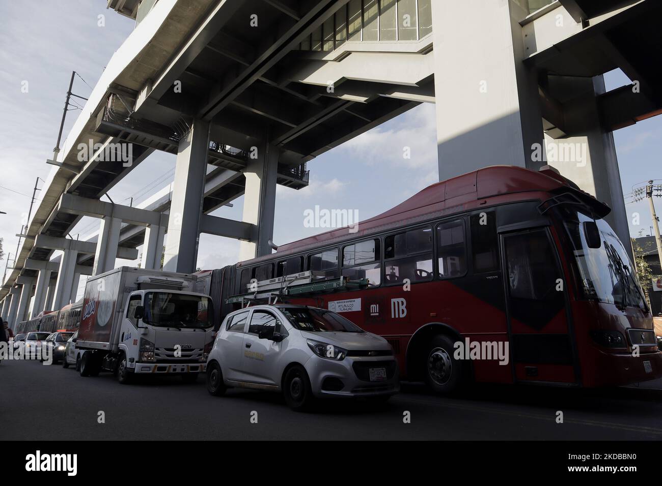 transporters-block-roads-in-mexico-city-hi-res-stock-photography-and