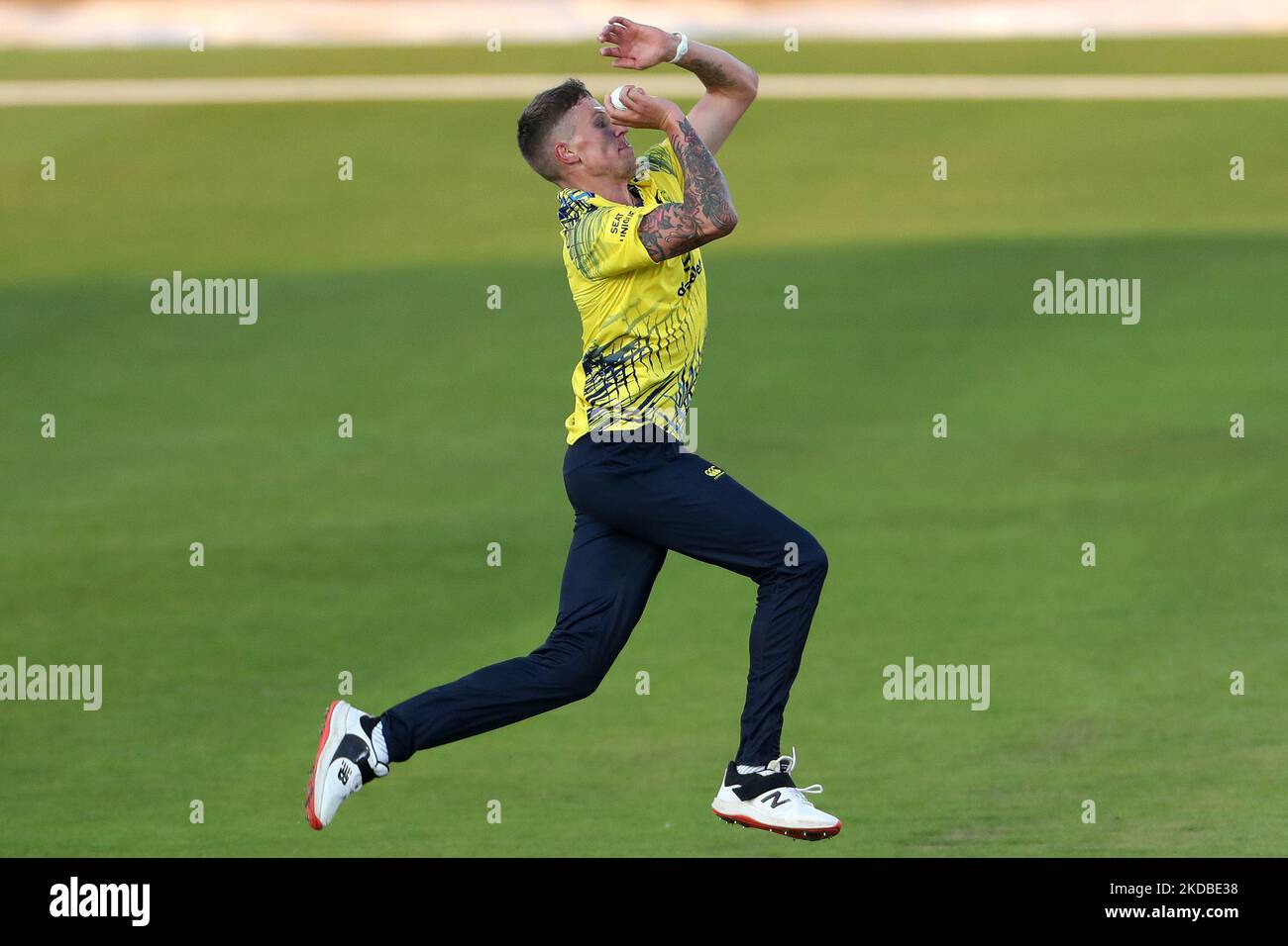 JUN 1st Durham's Brydon Carse bowling during the Vitality T20 Blast match between Durham County Cricket Club and Worcestershire at the Seat Unique Riverside, Chester le Street on Wednesday 1st June 2022. (Photo by Mark Fletcher /MI News/NurPhoto) Stock Photo