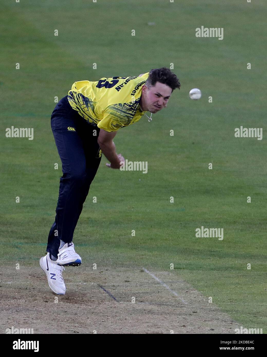 JUN 1st Durham's Paul Coughlin bowling during the Vitality T20 Blast match between Durham County Cricket Club and Worcestershire at the Seat Unique Riverside, Chester le Street on Wednesday 1st June 2022. (Photo by Mark Fletcher /MI News/NurPhoto) Stock Photo