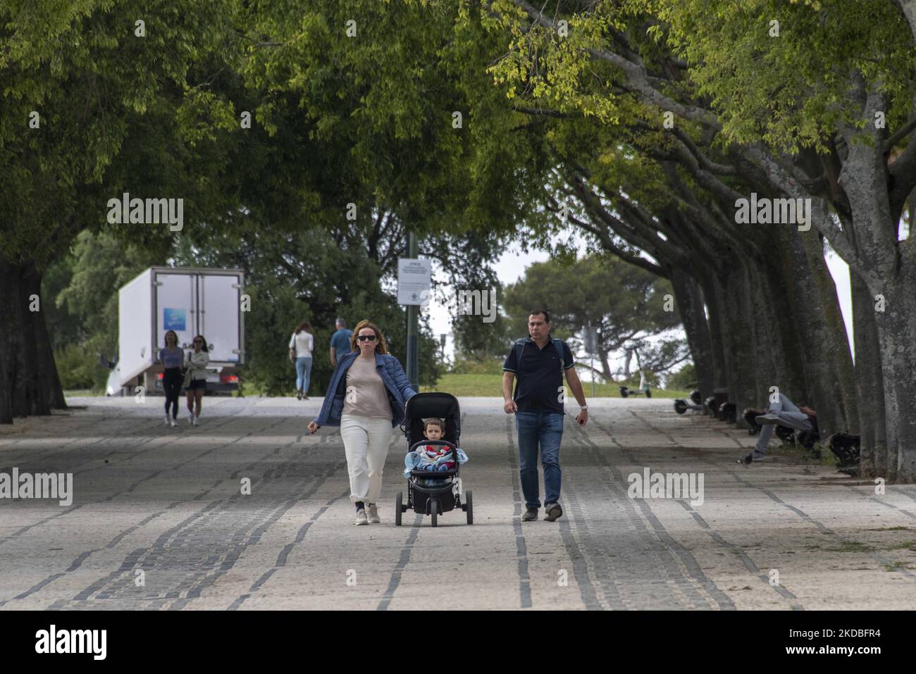 People are seen walking in the vicinity of Eduardo VII Gardens. Lisbon, June 03, 2022. Portugal has already passed the peak of this COVID-19 pandemic wave, but the epidemiological situation in the 80+ age group keeps the country at mortality levels well above the defined thresholds. (Photo by Jorge Mantilla/NurPhoto) Stock Photo