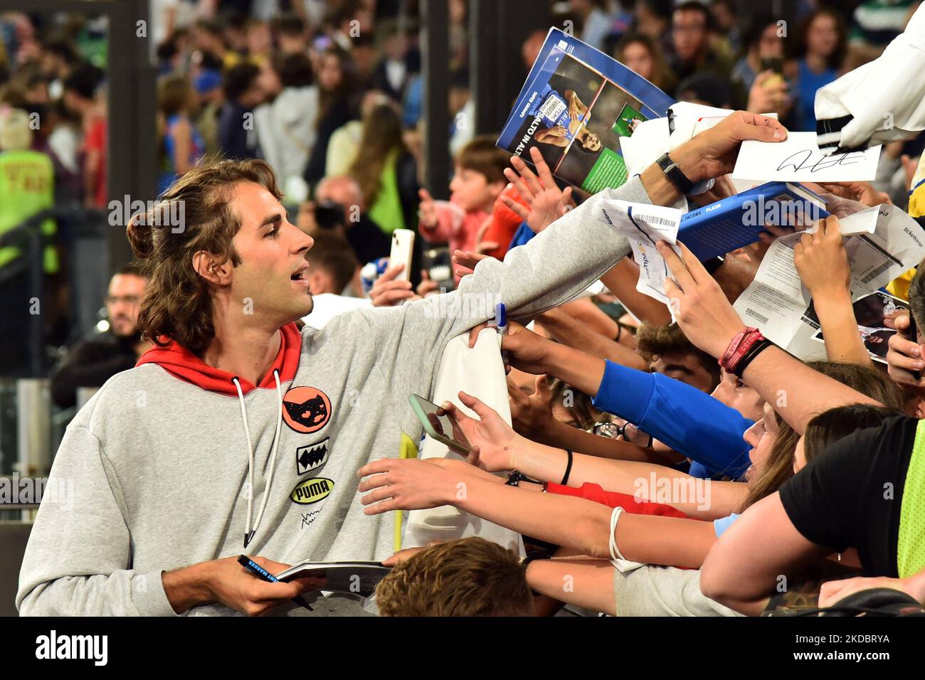Gianmarco Tamberi of Italy sign autographs during the IAAF Wanda Diamond League: Golden Gala Pietro Mennea at Stadio Olimpico on June 09, 2022 in Rome, Italy (Photo by Michele Maraviglia/NurPhoto) Stock Photo