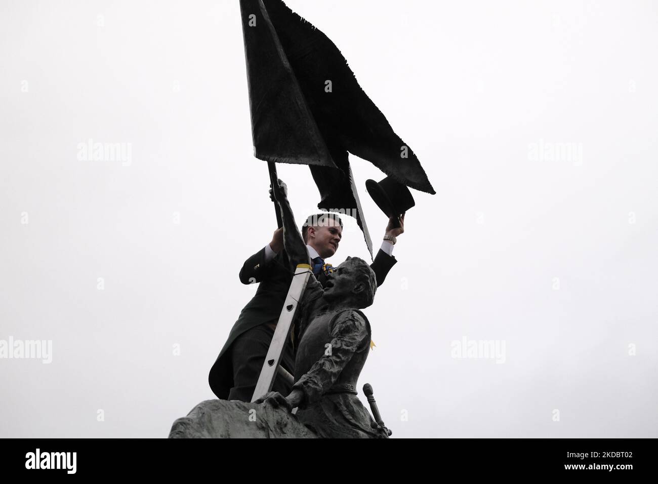 Hawick, UK. 09.Jun.2022. Hawick 2022, Greig Middlemass, climbs the Horse Memorial at the