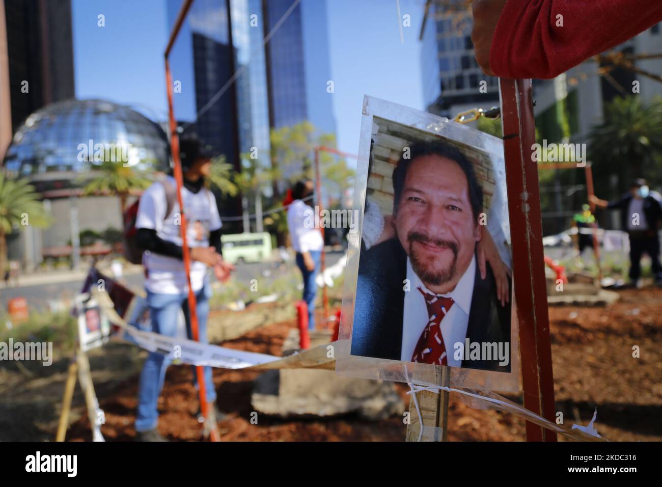 A photograph of a missing person was placed in the Glorieta del ...