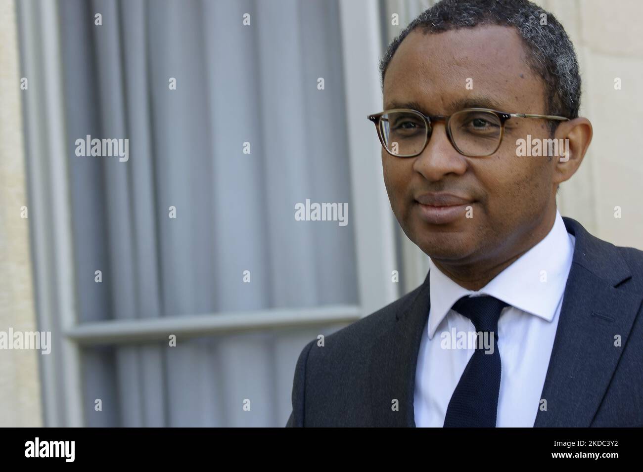 FRANCE - PARIS – GOVERNMENT – POLITICS - French Education and Youth Minister Pap Ndiaye leaves the cabinet meeting at the Elysee Palace - June 14, 2022, Paris. (Photo by Daniel Pier/NurPhoto) Stock Photo