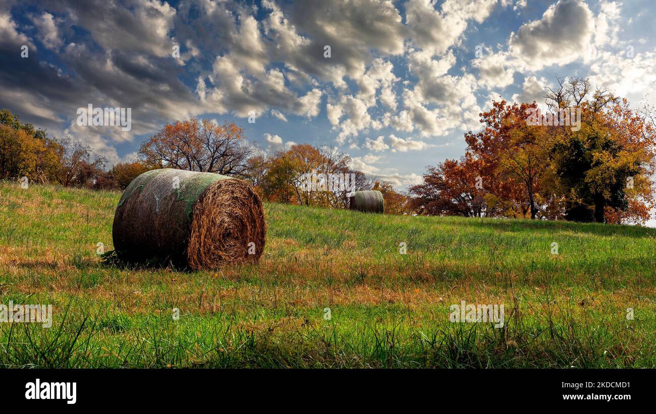 Rural scenic countryside landscape with an old barn Stock Photo - Alamy