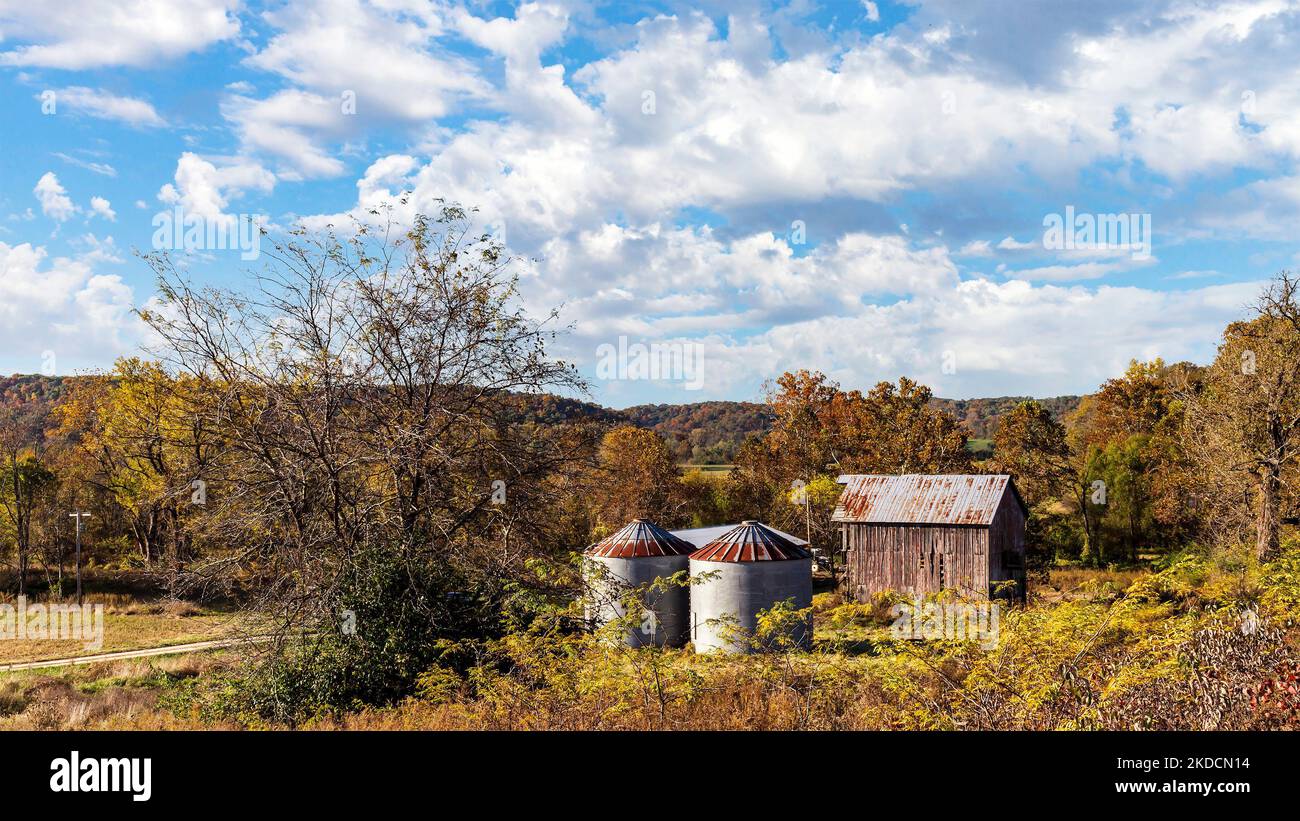 Rural scenic countryside landscape with an old barn Stock Photo - Alamy