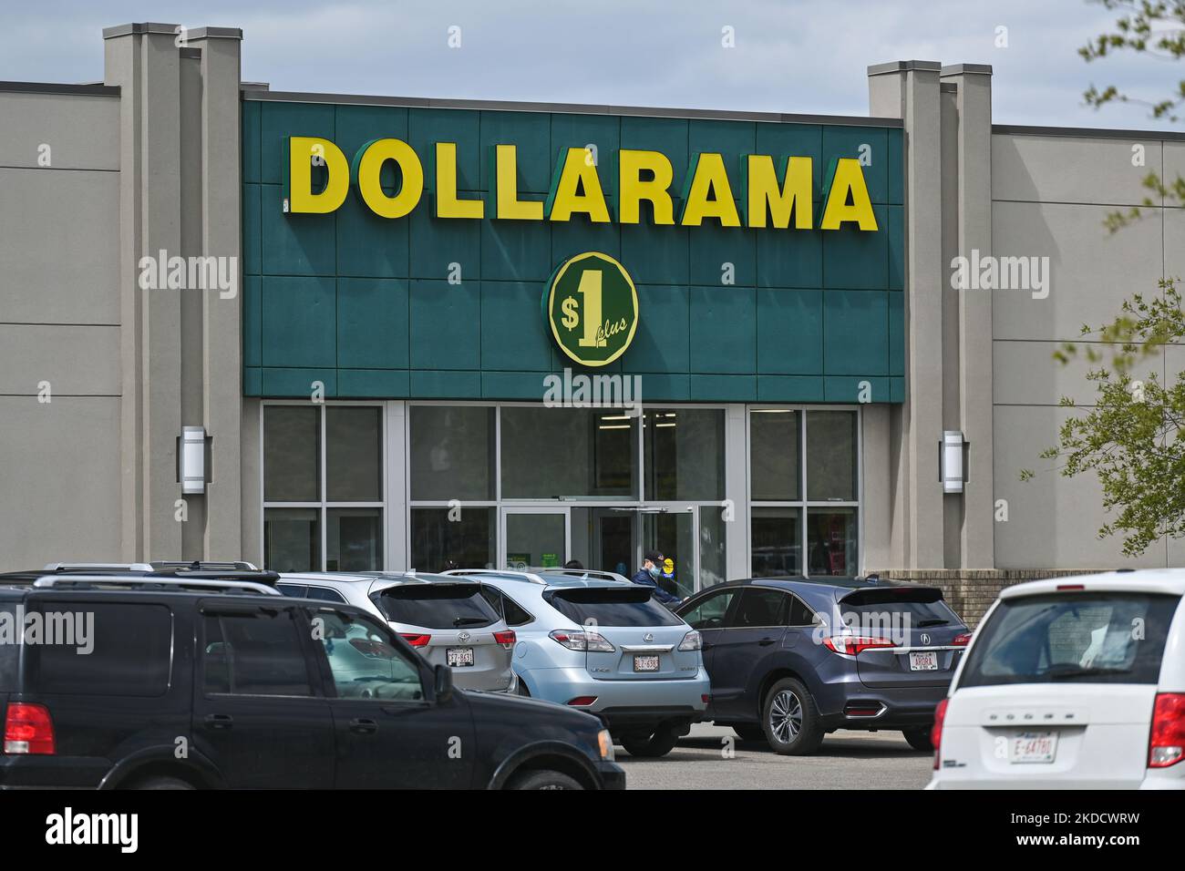 Logo dollarama hires stock photography and images Alamy