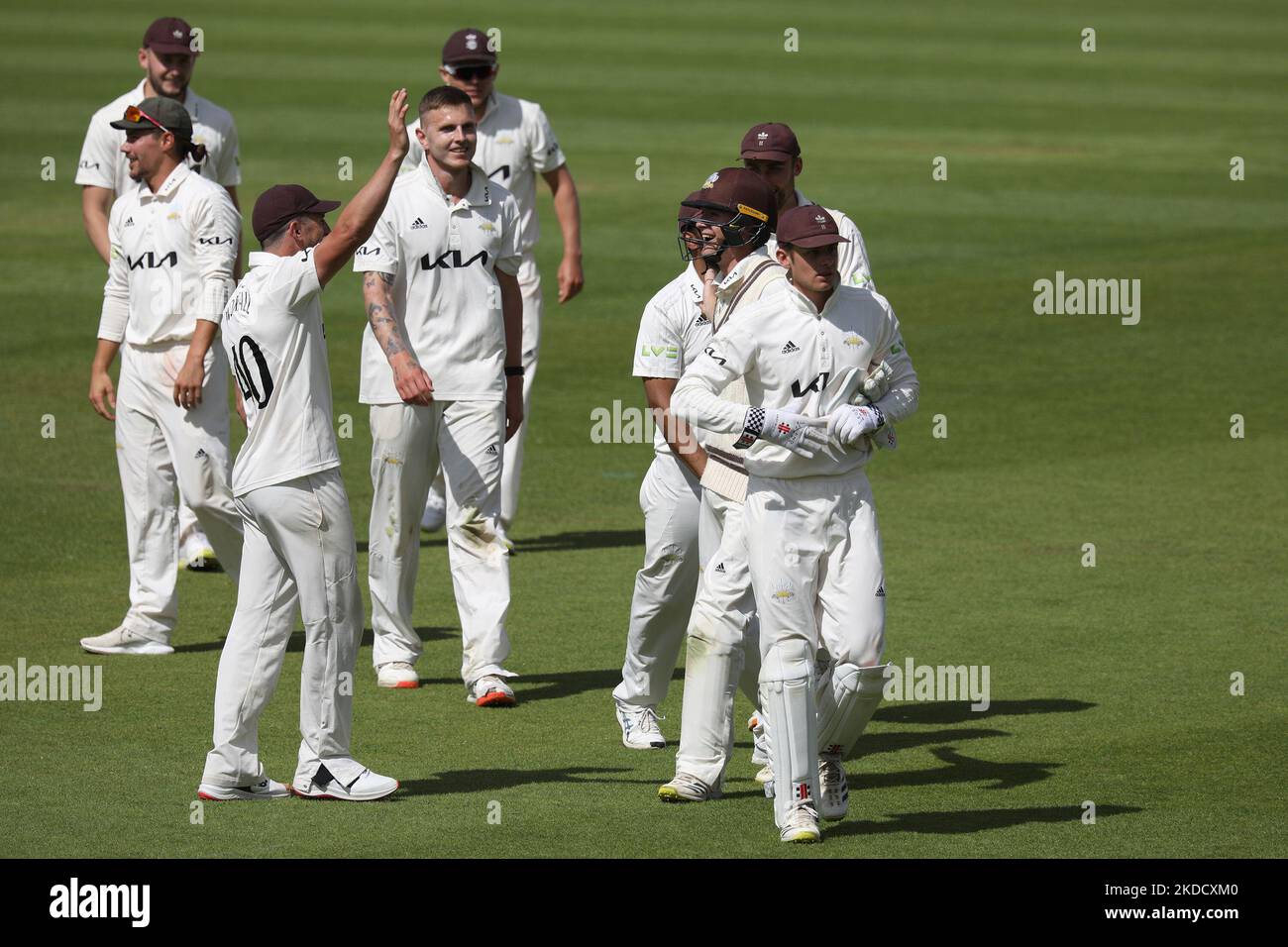 Surrey celebrate the wicket of Jaskaran Singh of Kent the LV= County Championship Division 1 match between Surrey and Kent at the Kia, Oval, London on Tuesday 28th June 2022. (Photo by Robert Smith/MI News/NurPhoto) Stock Photo