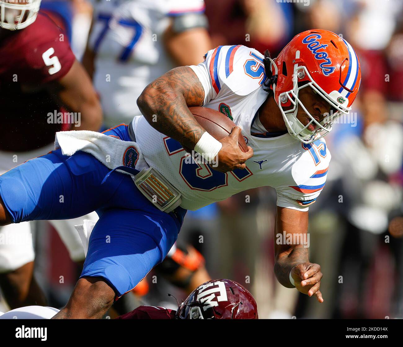 November 5, 2022: Florida quarterback Anthony Richardson (15) dives into the end zone to score on a 10-yard touchdown carry in an NCAA college football game between Texas A&M and Florida on Nov. 5, 2022 in College Station. Florida won 41-24. (Credit Image: © Scott Coleman/ZUMA Press Wire) Stock Photo