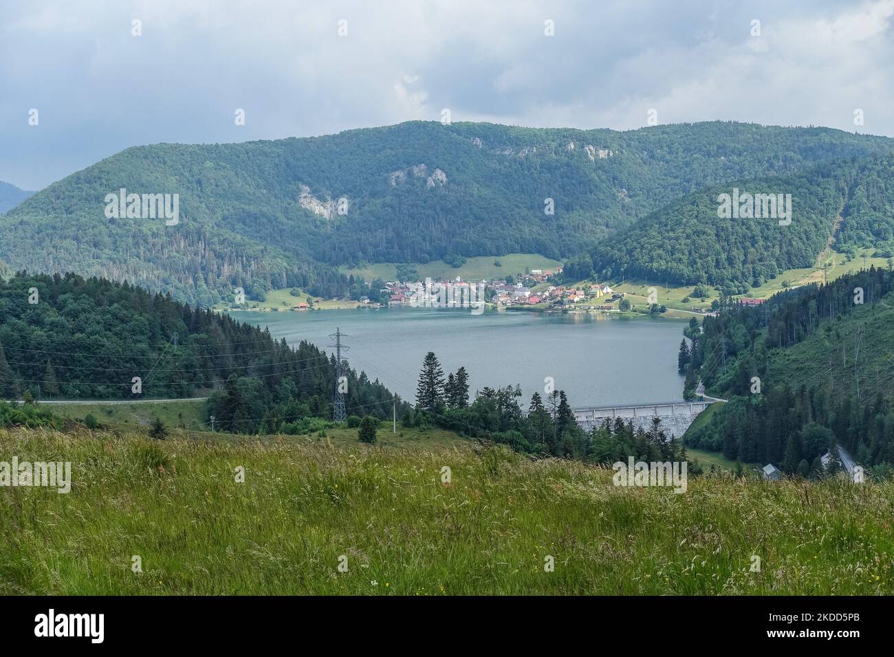 Palcmanska Masa lake is seen in Dedinky, Slovakia on 17 June 2022 (Photo by Michal Fludra/NurPhoto) Stock Photo