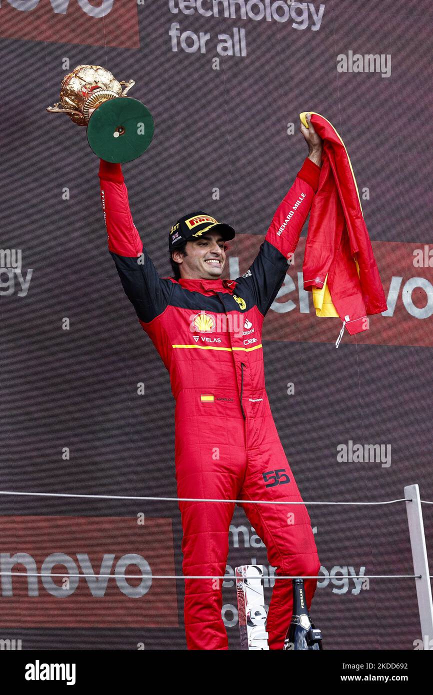 Carlos Sainz, Scuderia Ferrari, portrait celebrating his victory at the podium during the Formula 1 Grand Prix of Great Britain at Silverstone circuit from 31st of June to 3rd of July, 2022 in Northampton, England. (Photo by Gongora/NurPhoto) Stock Photo