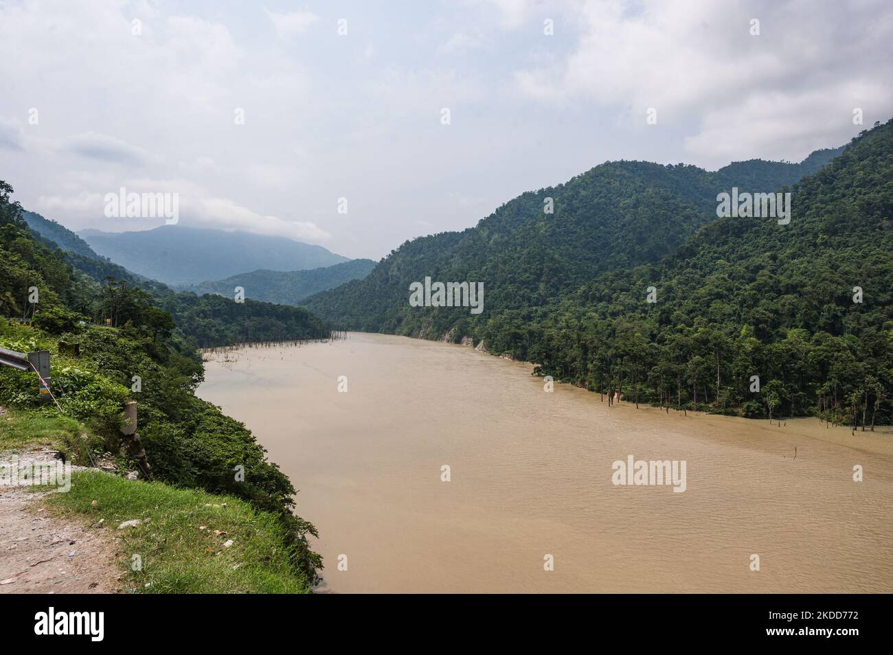 414 km 257 mi long river hires stock photography and images Alamy